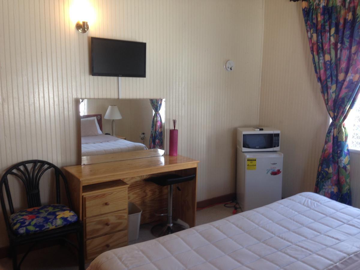 Eko Cozy Guest House St. John's Екстериор снимка