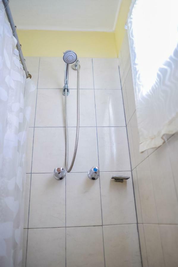 Eko Cozy Guest House St. John's Екстериор снимка